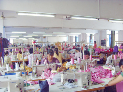 廣州市荔灣區維兒雅童裝行 打造時尚與舒適并重的童裝服飾研發之路